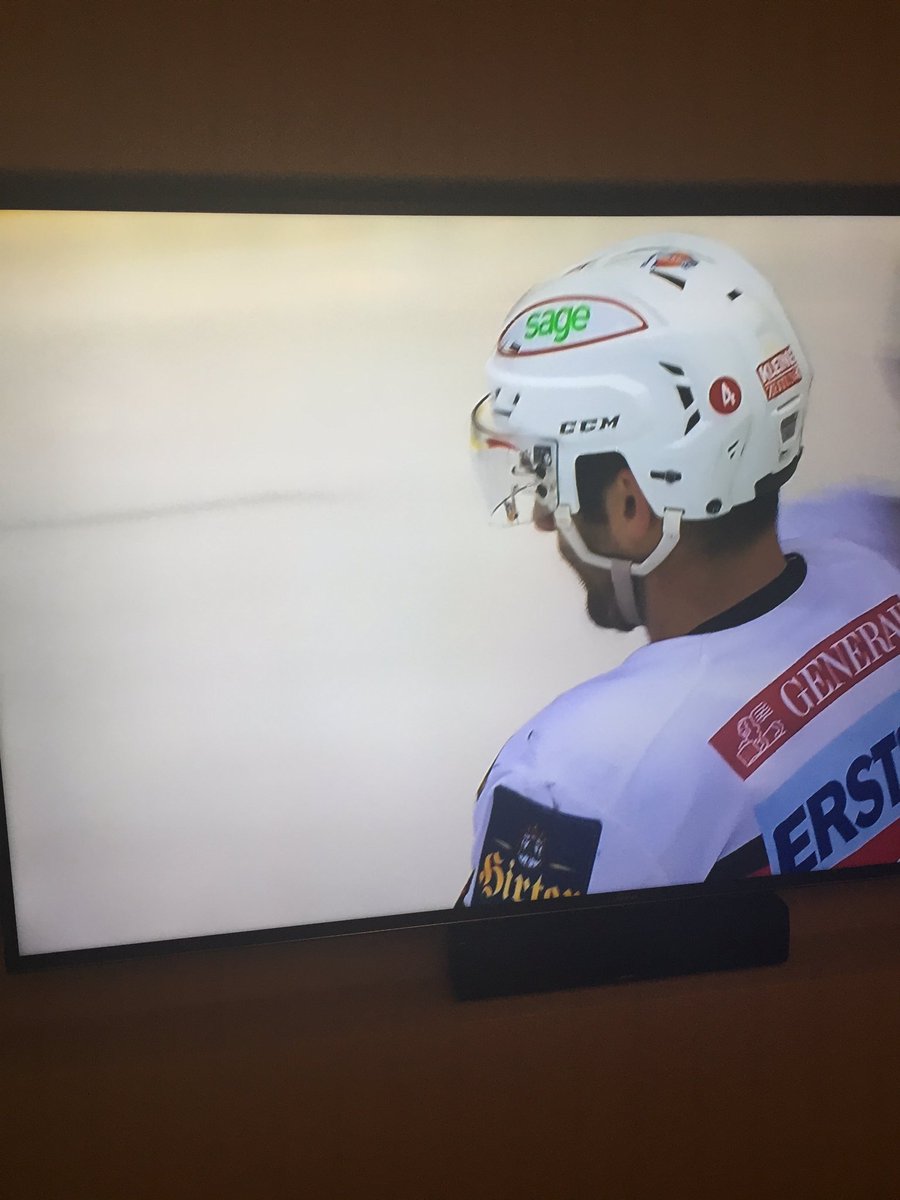 bsoftwaregmbh's tweet photo. Weiter so #KAC 👍 #sage #klagenfurt #eishockey #sponsor #live https://t.co/zReLVo2NpK