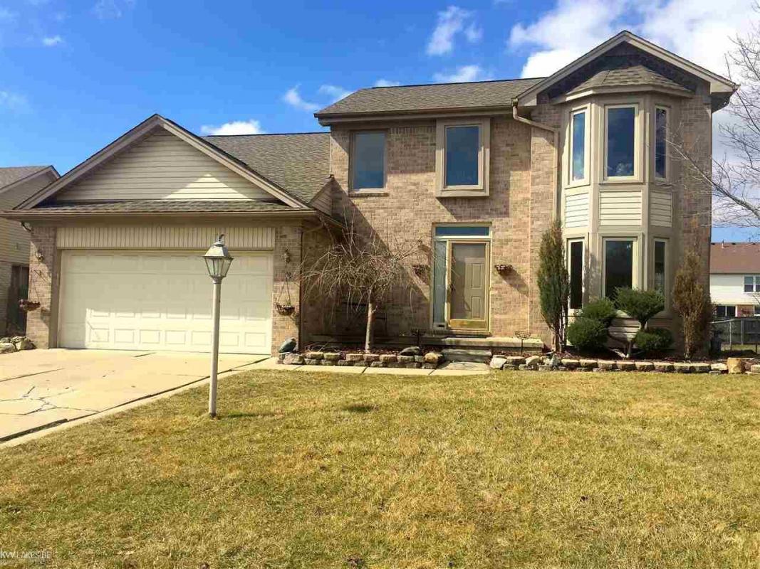 nabsman1's tweet photo. Check out my #listing in #Chesterfield #MI  #realestate #realtor https://t.co/IcfO4dt2ly https://t.co/E8lqc9w24q