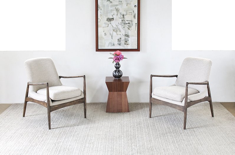 BridgeProps's tweet image. Ready to lounge away into spring. #setdecor #setdecorating #rental #prophouse #proplife ny.bridgeprops.com/braden-lounge-…