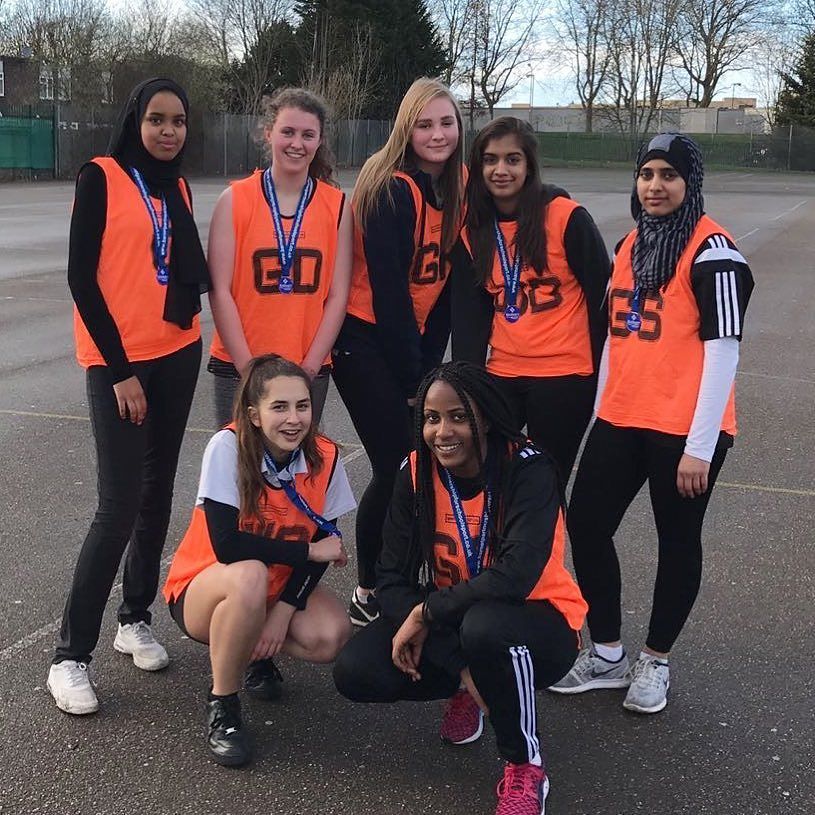 comptonPEdept's tweet photo. Medal winners! Senior netballer's narrowly beaten in the final to walk away with the #silv… https://t.co/bArgEhYMGN https://t.co/vSw6zrA02b