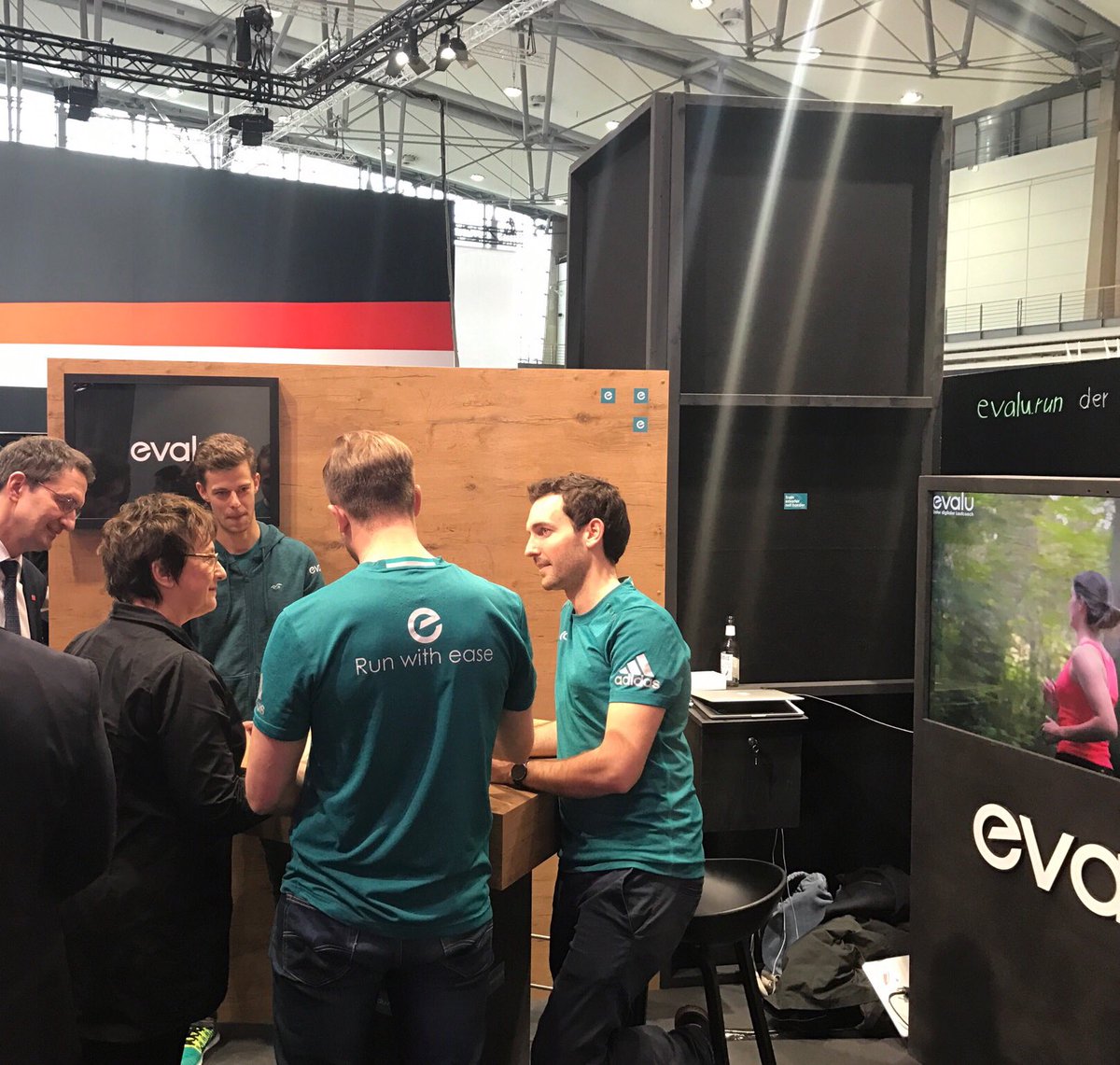 bene_seitz's tweet image. Auch Frau Zypris läuft bald mit Leichtigkeit 🎉 #runwithease #evalu