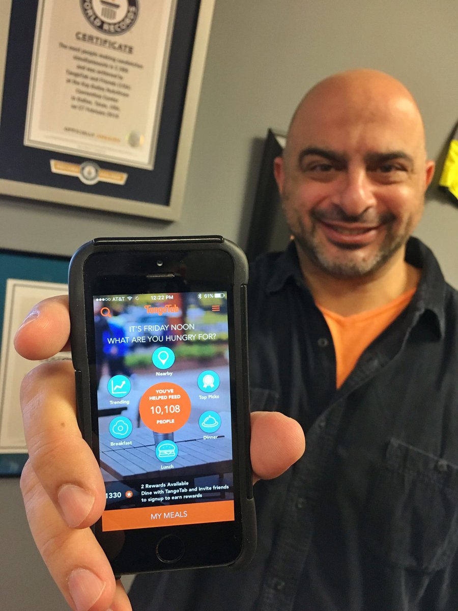 AndreAngel99's tweet image. Since everything has an app, we decided to make an app for solving hunger...  #TangoTab #WhenYouEatTheyEat