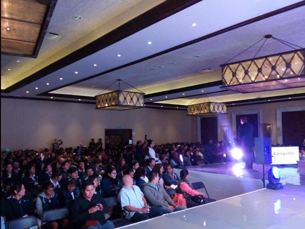 Los jóvenes de San Miguel de Allende aprenden de los grande sobre cómo #emprender sus sueños #EmprendedoresEnCrecimiento