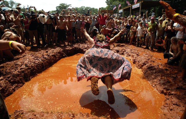 Hey #TGwS! Episode #145 - Mud Pit Bikini Challenge is UP! #StarCitizen @enjinCS versecast.org/podcast