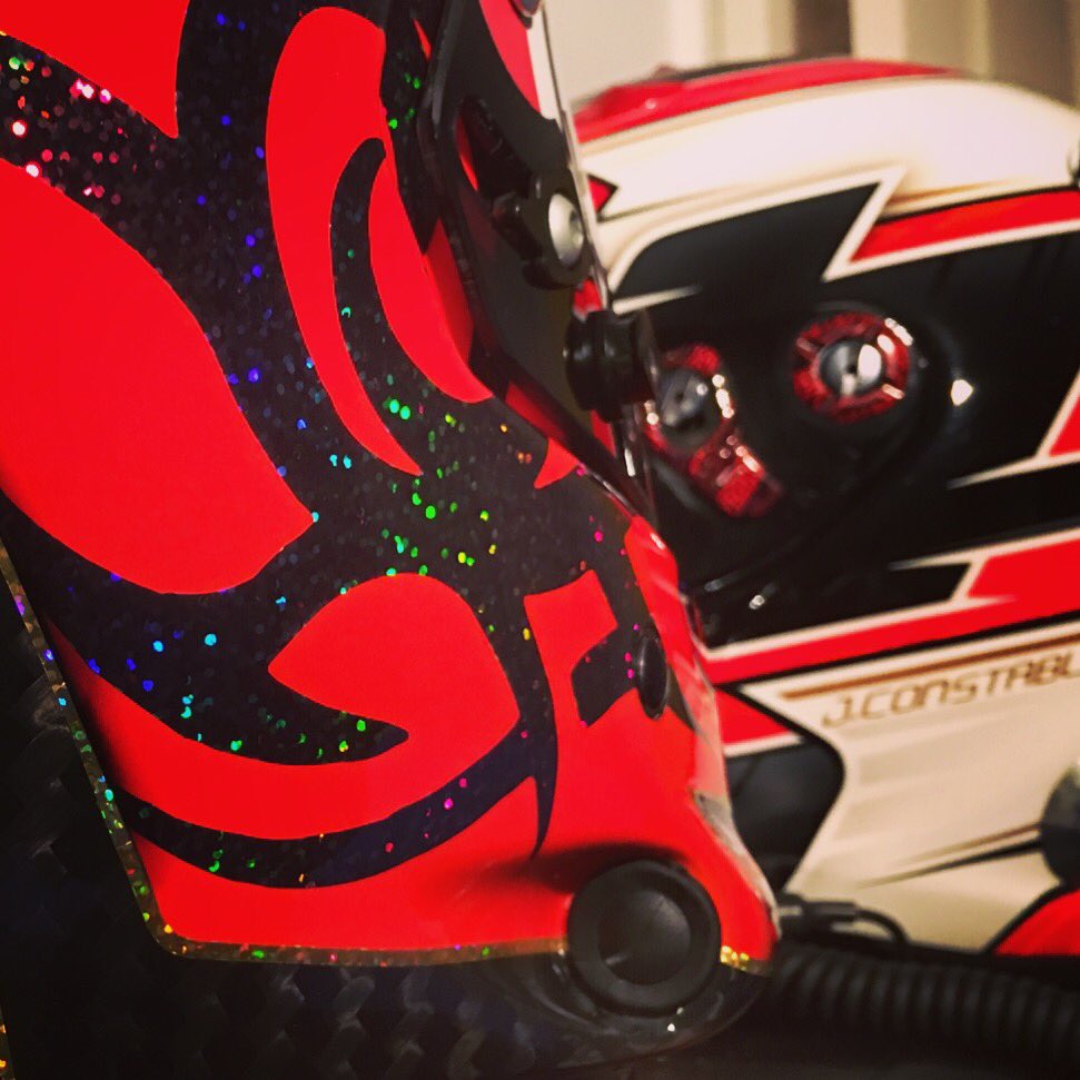 Absolutely loving my new helmet <a href="/LiquidColour/">Iain G Baldwin</a> thank you so much #blackgiltter