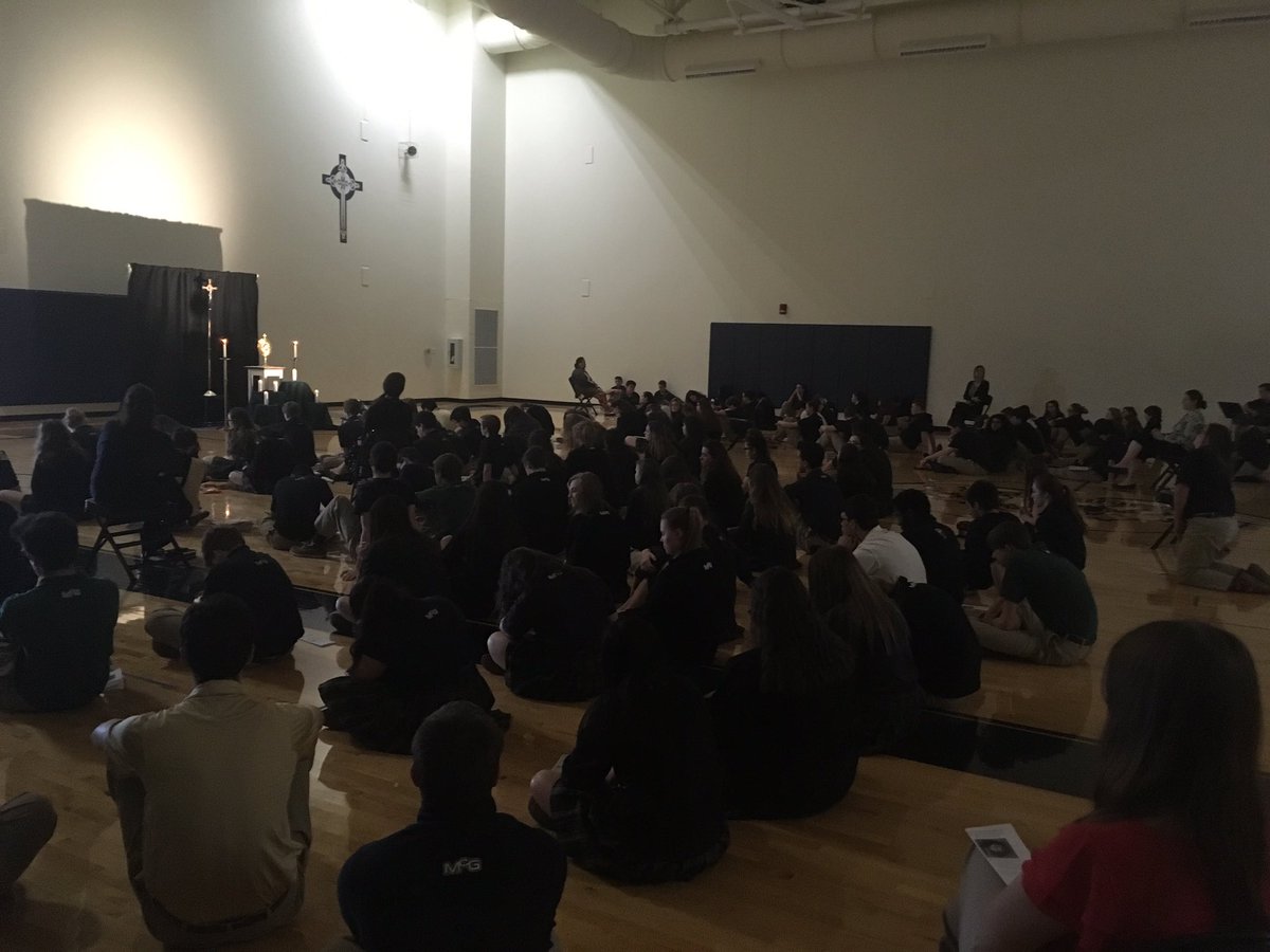 StCeciliaHouse's tweet photo. All school Reconciliation/Adoration this afternoon! #lent @faithofagriffin @McGivneyGriffin https://t.co/bkX7eSmyEW