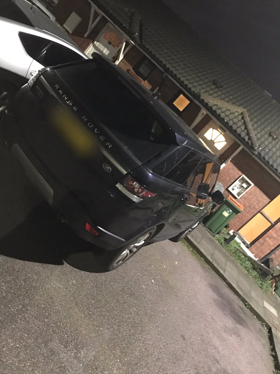 MetTaskforce's tweet photo. End of a Good day for the #MetInterceptors with another Victims prized possession returned!
#ReturntoBase #GoAgainTomorrow
🚗🚓🚓🚓 ^OB https://t.co/AKblcmC6ka