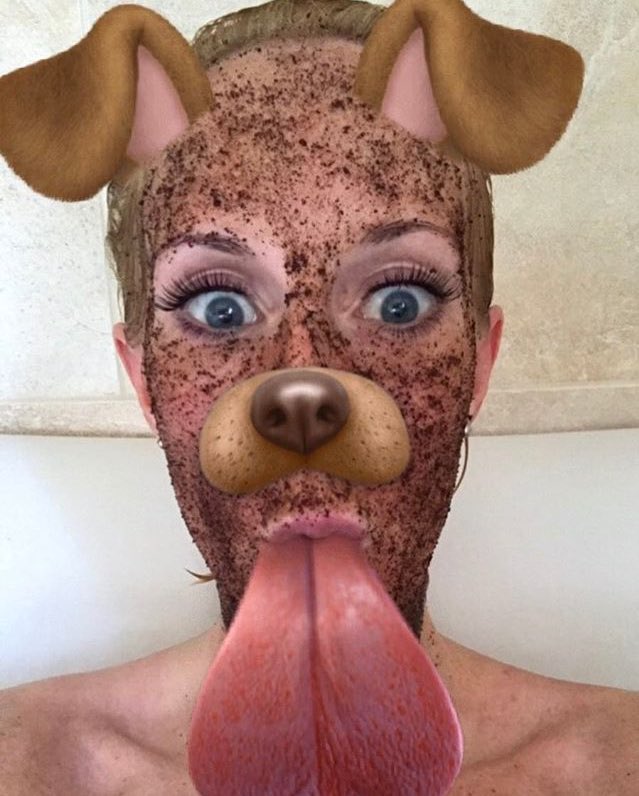 beanburstltd's tweet photo. Bath time = Fun time with a Bean Burst Face Mask 😜 #coffeescrub #antiaging #glowingskin https://t.co/zEKRpTTJIL