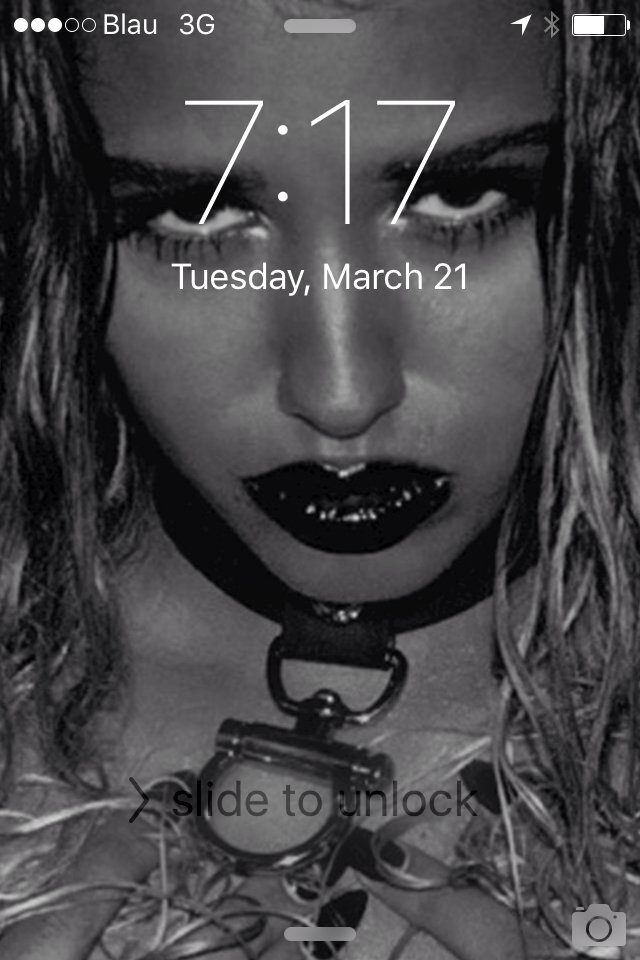 KimFowleyJr's tweet photo. slide to unlock @tommygenesisxxx https://t.co/39r4QjCTdx