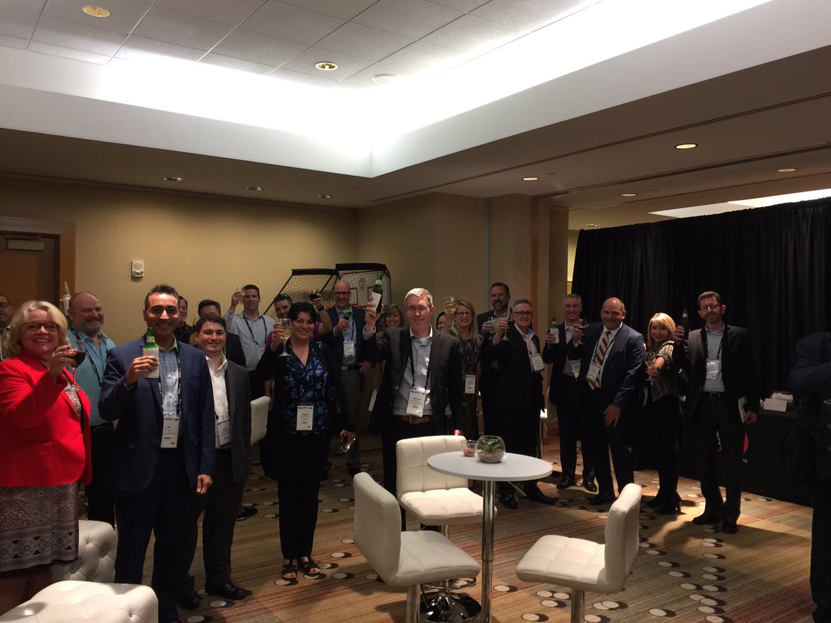 CEC cocktail party getting started #AGENDA17 <a href="/cioec/">CIO Executive Council from IDC</a>