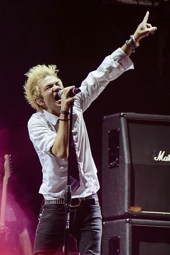 Happy Birthday Deryck Whibley  :) 