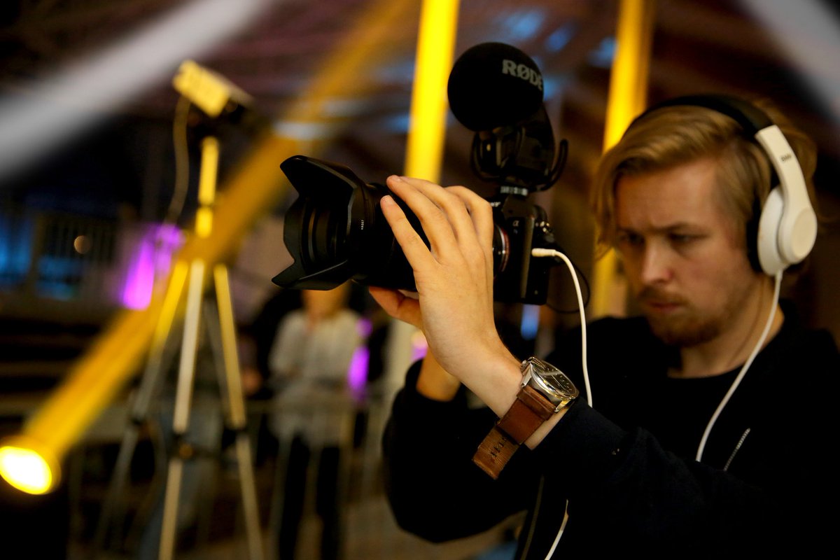 Daar is hij dan, de officiële aftermovie van De Zilveren Bal 2017 gemaakt door Video Bros! #DeZilverenBal #Showtime bit.ly/2n53NNv