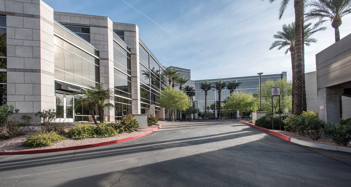 CorpRE_SLM's tweet photo. JLL's Q4 Office Investment Outlook identifies #Phoenix as 6th secondary market w/ highest investment volume at $1.9B https://t.co/fwTvTYpjf7 https://t.co/bhKEs6mlaj