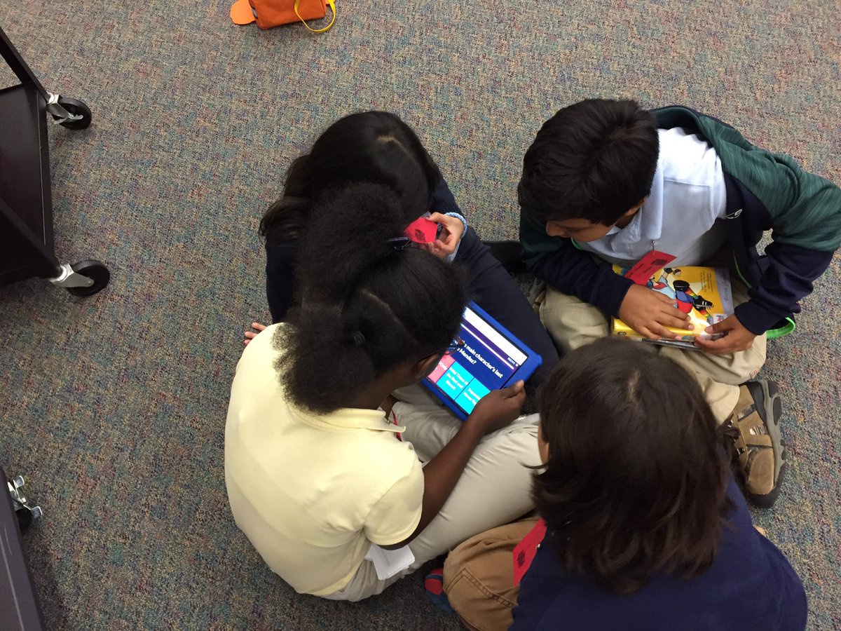 HMQLibrary's tweet photo. Working hard on #battleofthebooks #hmq3rd #hmq4th https://t.co/jkI9FApV4T