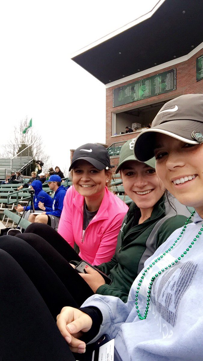 Women's golf supporting baseball! <a href="/OhioBobcatCup/">OhioBobcatCup</a> <a href="/OhioSAAC/">OHIO SAAC</a>