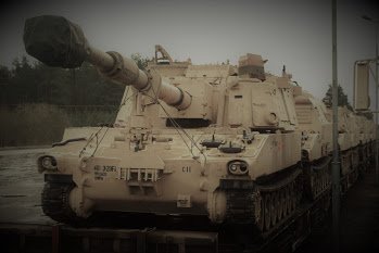 329Pacesetters's tweet photo. A shot of Canon Battery's Paladins before movement to multinational training in Grafenwoehr &amp; Holenfels, Germany.  #AlliedStrong #IronStrong https://t.co/YKherZjnyd