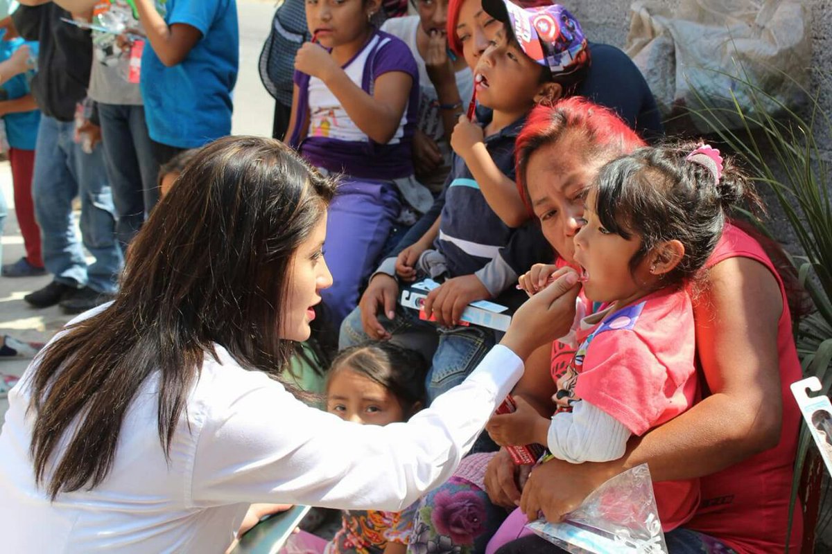 JCIMEXICO's tweet photo. Con  el objetivo de crear una cultura de higiene bucal, JCI Puebla arrancó la campaña #CUIDANDOSONRISAS con pequeños de Xonacatepec, Puebla. https://t.co/V6mF1MBkAX