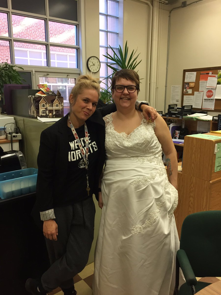 TecCouncil's tweet photo. Mrs Fetterman sure took Formal Day to a new level today!!! Definitely won this one!!! #TecVoc #brightsideoftec https://t.co/azrAI7y69D