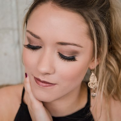 emilyann_music's tweet photo. It was time for a change💛 #NewProfliePic https://t.co/krnW0ch3zR