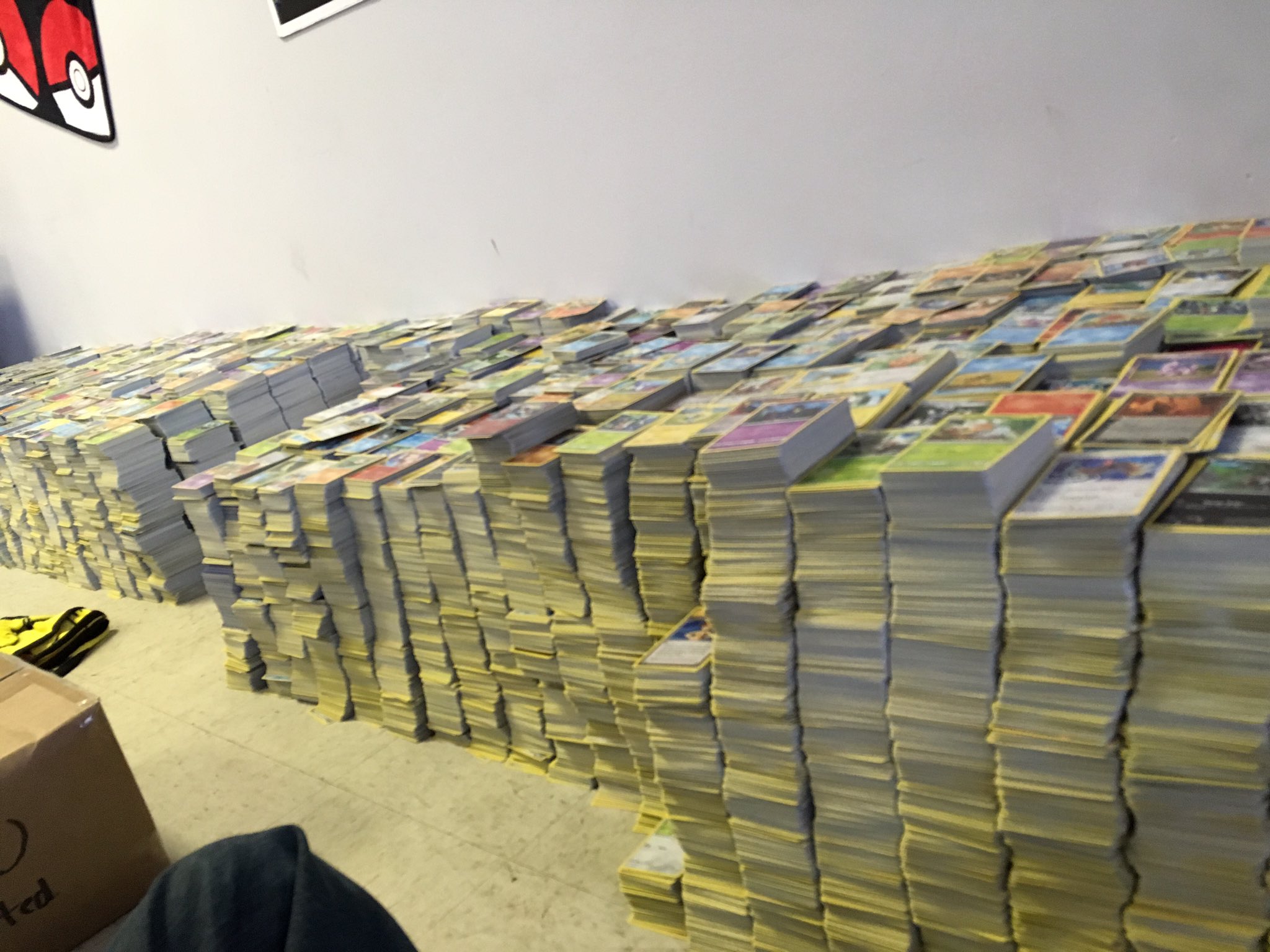 pokemon card stack Pokemon: 100 Assorted Bundle - with Foils and 5 Ultra Rare (V, GX, EX) Variety LuxBall23 on X: "Stacking 1,000,000