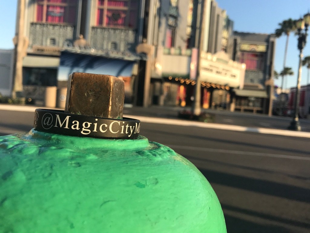 magiccitymayhem's tweet image. If you're looking for this one, don't make it awkward. I'm standing right next to it. #BandDrop