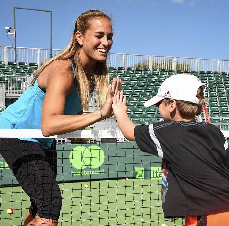 MONICA PUIG - Página 19 C7einAvW0AAQ43L