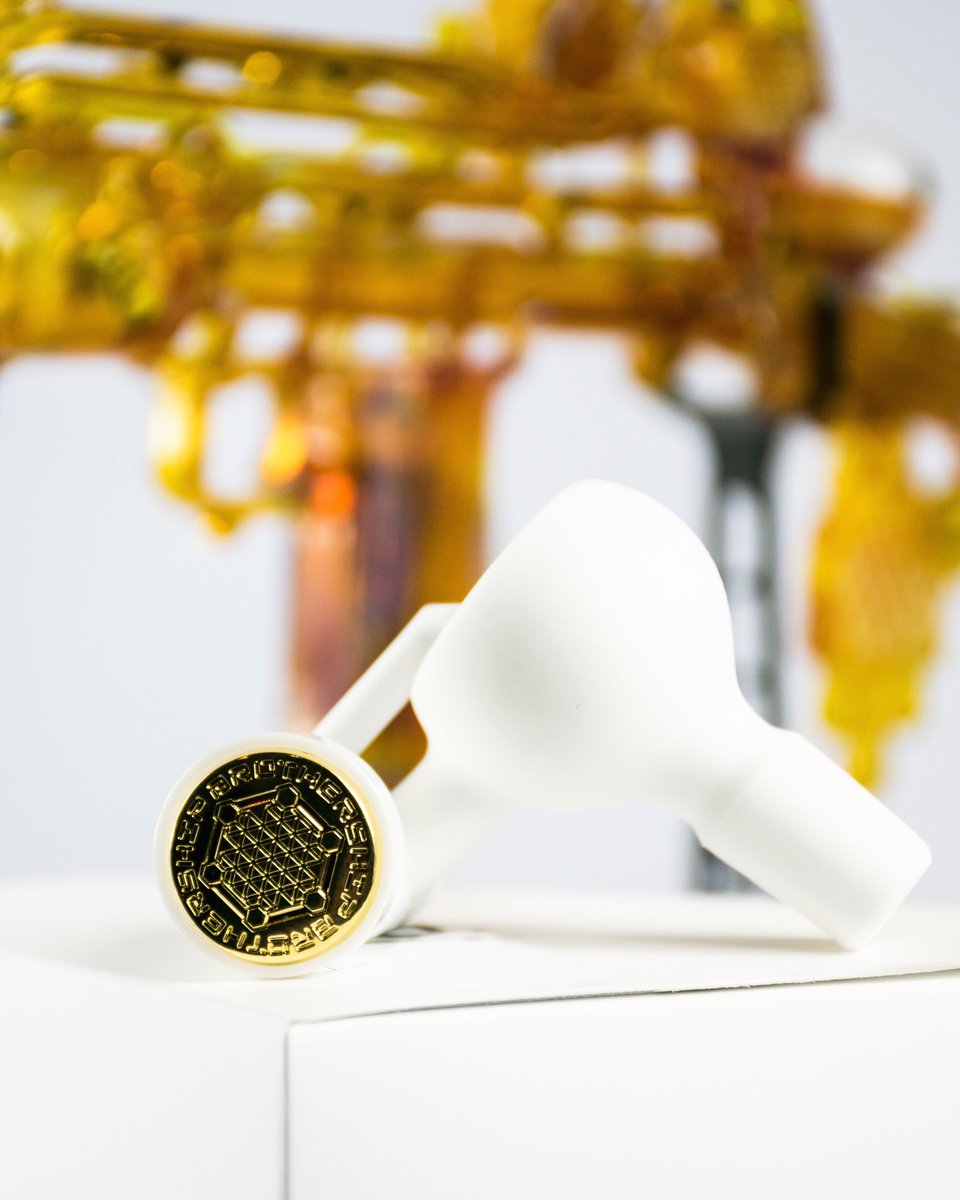 HoneyCellar's tweet photo. // Aim high \\ $250 exclusively at The Honey Cellar in Boulder || Mothership Glass X HIVE Ceramics || 
🍯🔫 by Joe P X RAM https://t.co/cgL0sNOIPg
