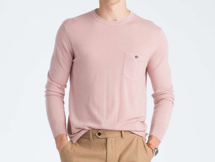 UrbanDaddy's tweet image. We’re putting a stamp of approval on the rosy-beige (roseige?) movement this spring. #SpringStyle dadd.io/2mRQCie