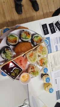 sandboxbitmaker's tweet image. Best shushi ever!! #ShoutOut #PortugueseChickenGuys