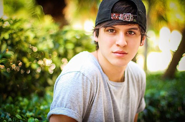 cxtechris's tweet image. qué no hay distacia entre tú y yo, que me impida seguir amándote.