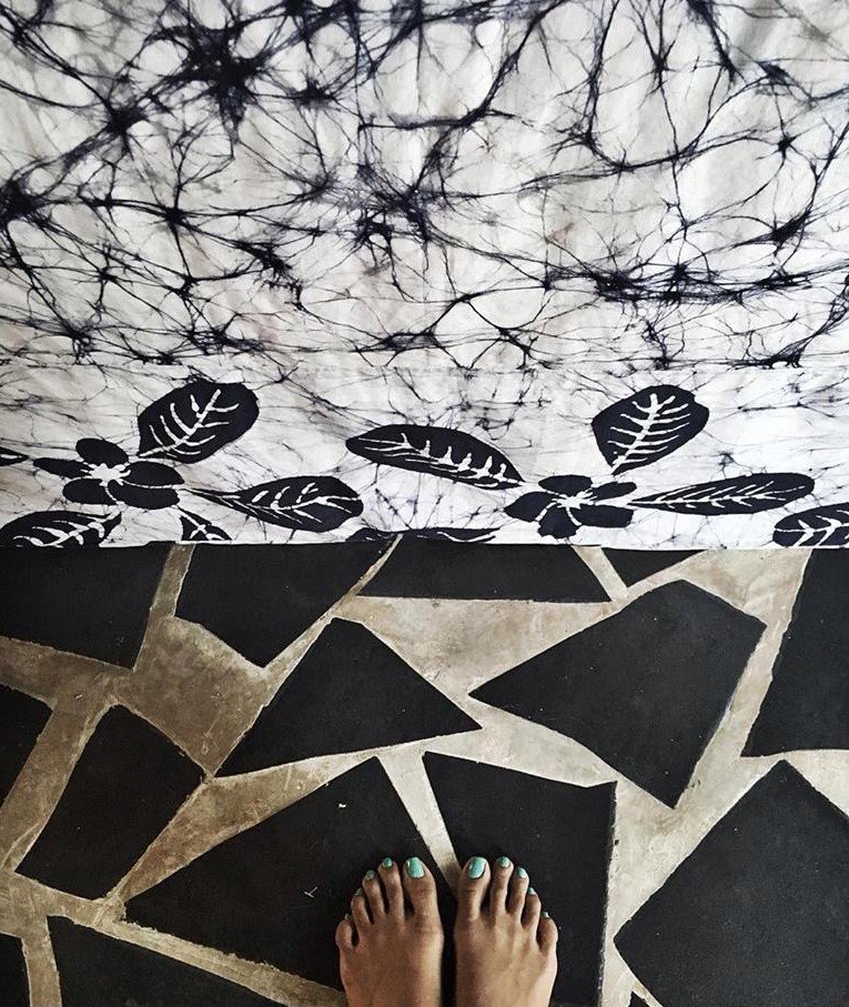LifeLeisureSL's tweet photo. With a riot of colors in a Kaleidoscope comes out a Batik #SriLanka #StyleInSriLanka #Bathik #Wander #TravelTuesday #Ceylon #Tourism https://t.co/jjdhU0l9OF
