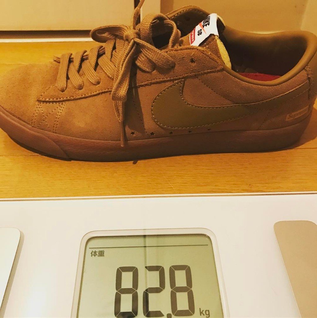Hanc_210's tweet photo. 順調が過ぎる！ダイエットちょろい
元がデブ過ぎたな

#diet #day3 #nike #supreme #sneakers #sneakerhead #blezer #sb #… https://t.co/xGy07k2Vmq https://t.co/G09IE8bAb8