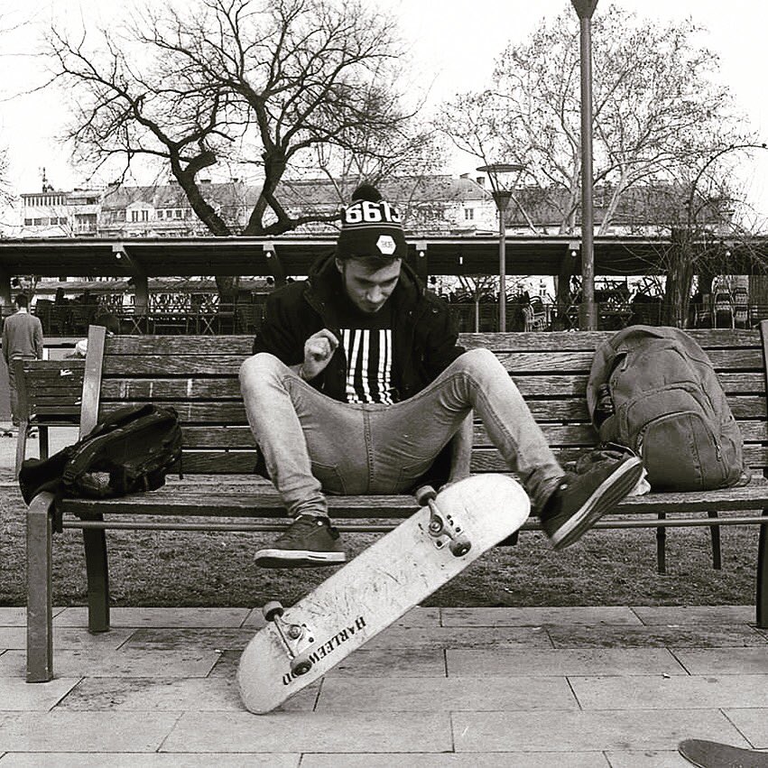 KHMTGZ1's tweet photo. #footwork #teklife #harleeshop #lefotozlak #sk8 #budapest https://t.co/APiVDpugde