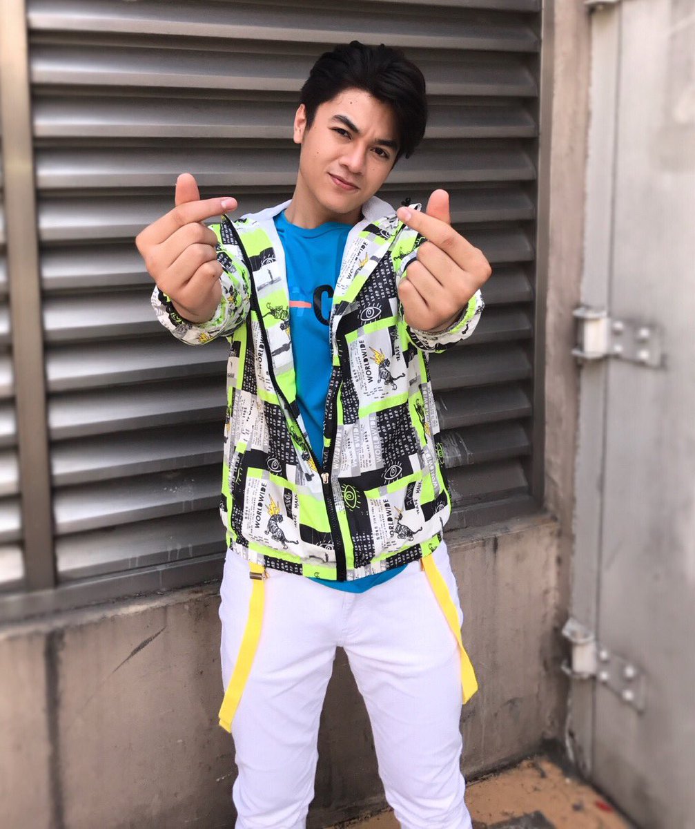 hashtag_CK's tweet photo. 사랑해

#ShowtimeMasarapKasama https://t.co/z3yo0LrSRq