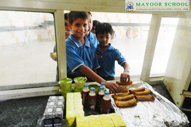 Mayoorsch's tweet photo. #Mayoor_School's #Canteen to the needs of the #Students that providing #Hygienically and #Nutritious_Food.
See More:-https://t.co/lXdey766ZA https://t.co/j2oeXRwIv0