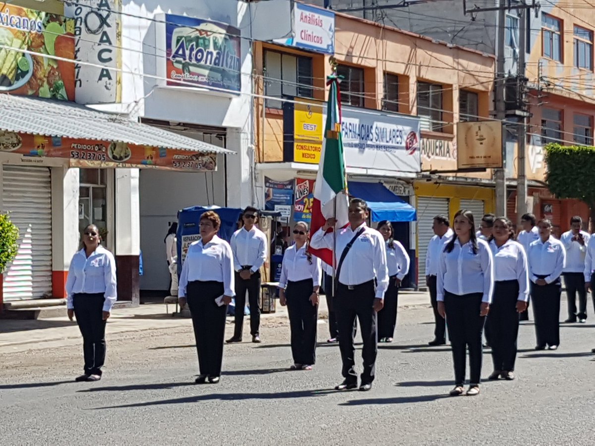 DorisA83's tweet photo. Fecha de celebración en Oaxaca, CCXI natalicio Lic. Benito Juárez García #HUAJUAPAN #lovive https://t.co/6OXswXMEGz
