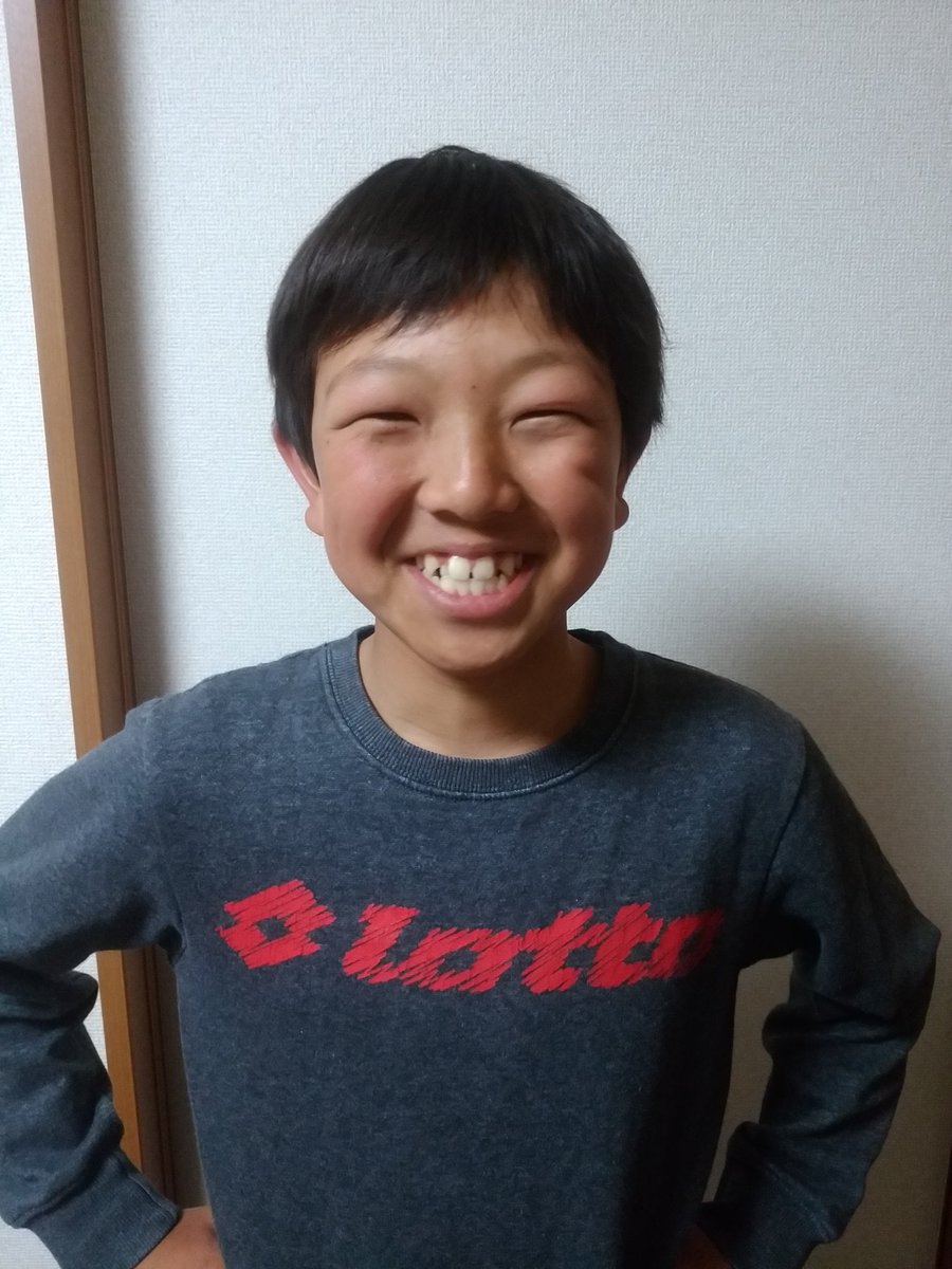 Y Nakachan Twitterissa 断髪式決行 万年ﾍﾞﾝﾁ要員だった花ちゃんは 最後の年一生懸命頑張ってｷﾞﾘｷﾞﾘ 9人目に滑り込めました しかし何を勘違いしたか高校野球を やるために硬式野球をやると言い出し 東京文京ﾎﾟﾆｰﾍﾞｰｽﾎﾞｰﾙｸﾗﾌﾞに入団して 野球を続ける事になり 喜んで