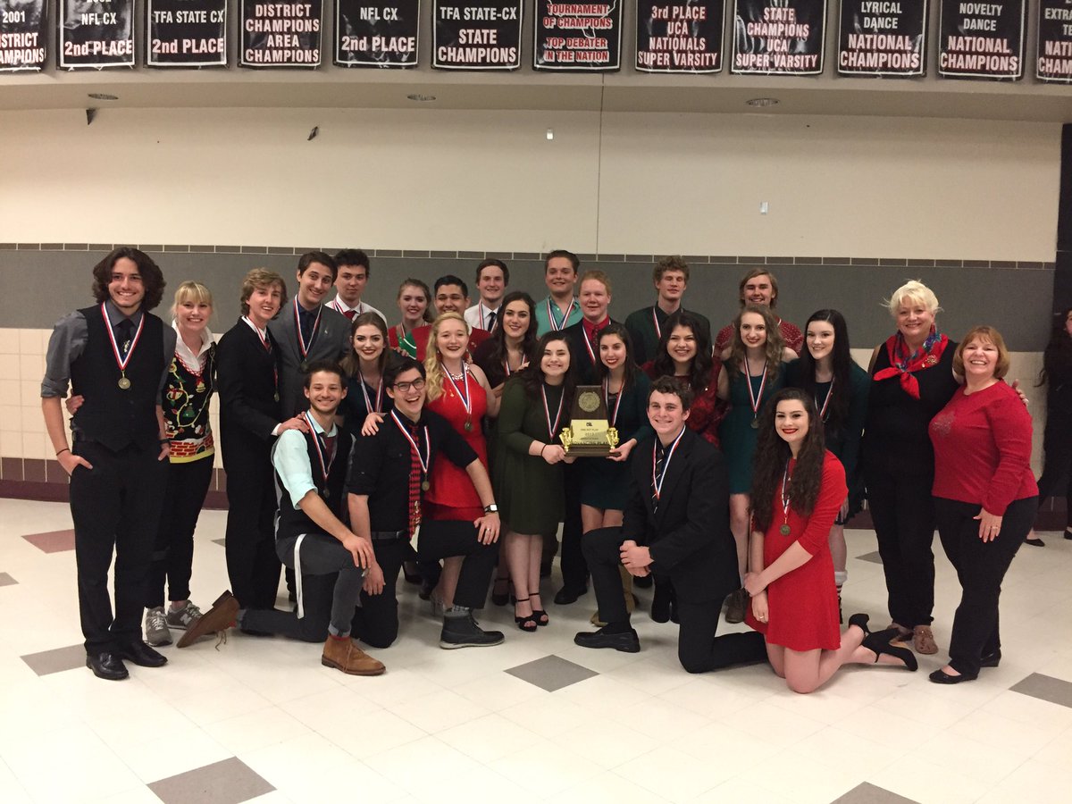 GHSTheatre1574's tweet photo. Merry Christmas from the company of Reckless!! Bi-District here we come!! https://t.co/ZD5VoIp5YH