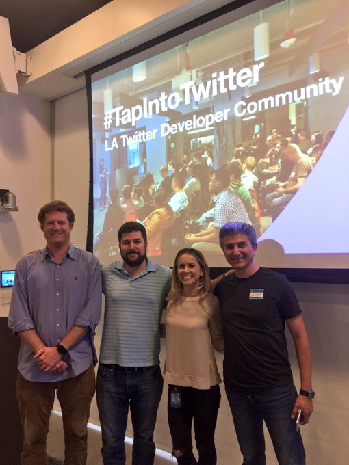 What goes better with rain? Learning about Ads &amp; Data with 🍕🍪 from @StellaBarraSM @TwitterLA #tapintotwitter<a href="/tag/tapintotwitter"class="tags"><span>#tapintotwitter</span></a>