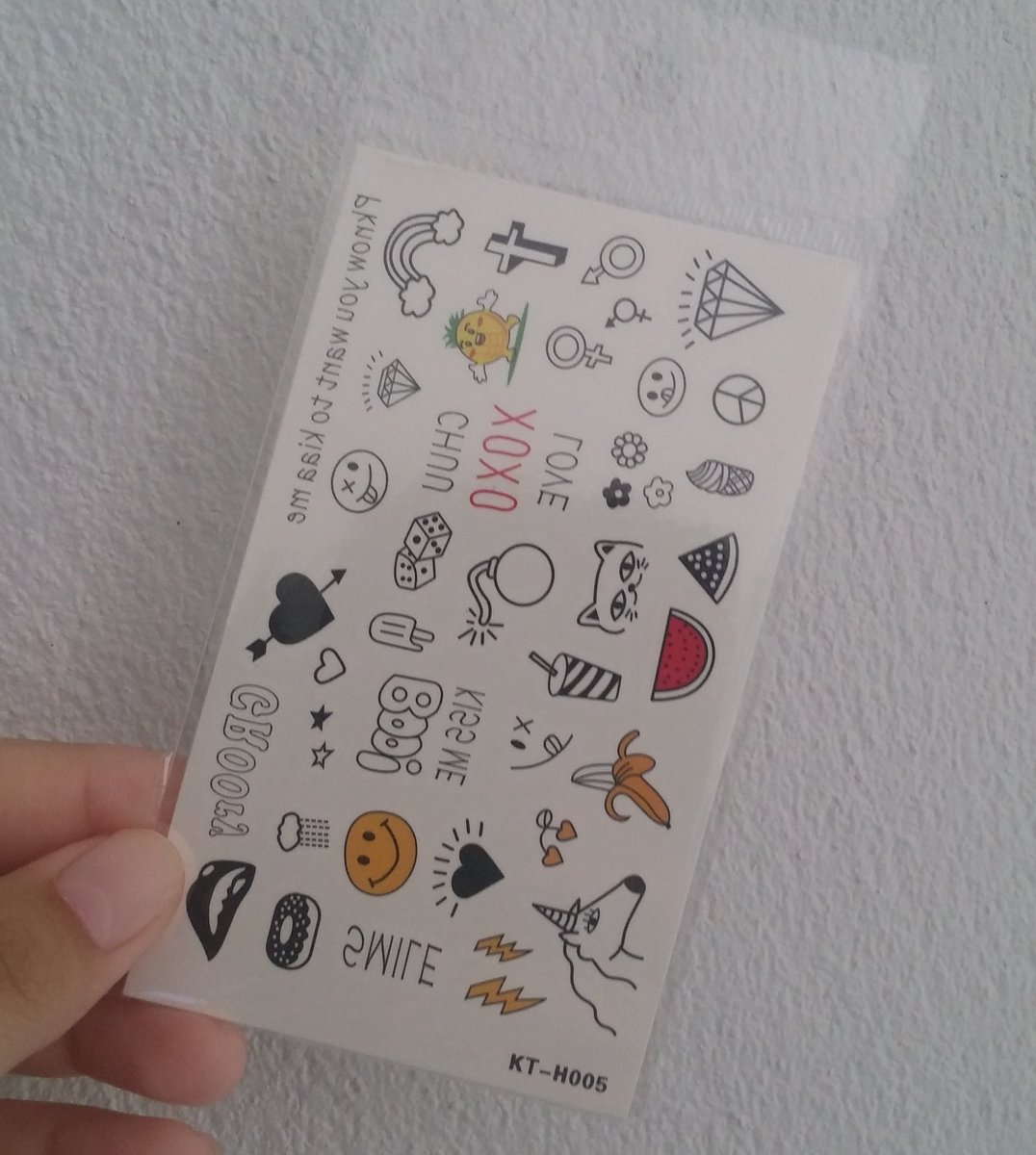 jinxx_shopp's tweet photo. 🌟Tattoo🌟 
ติดเวลาไปเที่ยวได้ สไตล์มินิมอล มี10ลายให้เลือกดูที่❤ได้เลยจ้า
4แผ่น100฿ สนใจdmได้เลยนะคะ #howtoperfect #ripไอดอ #NeverEver1stWin https://t.co/tjuFIkyt10