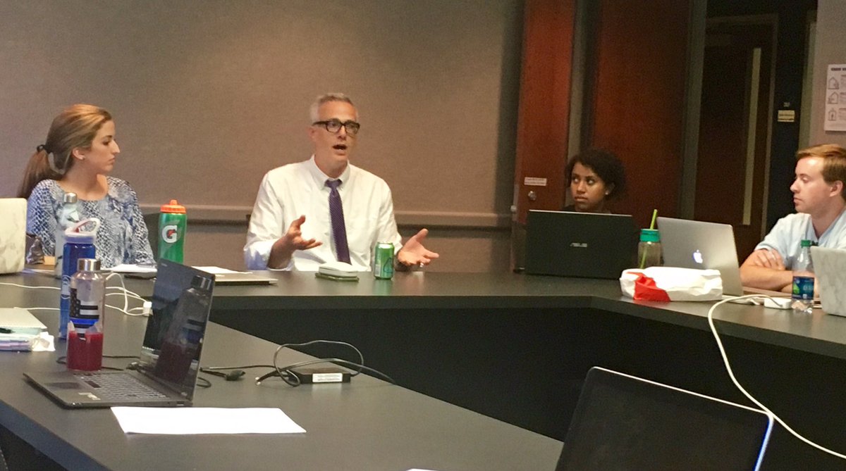 jbatsell's tweet photo. Our #j3365 class got to hear about @VRFYtv, one of journalism's most intriguing experiments in audience engagement. Thanks @DavidSchechter! https://t.co/yGiWCzg7iD