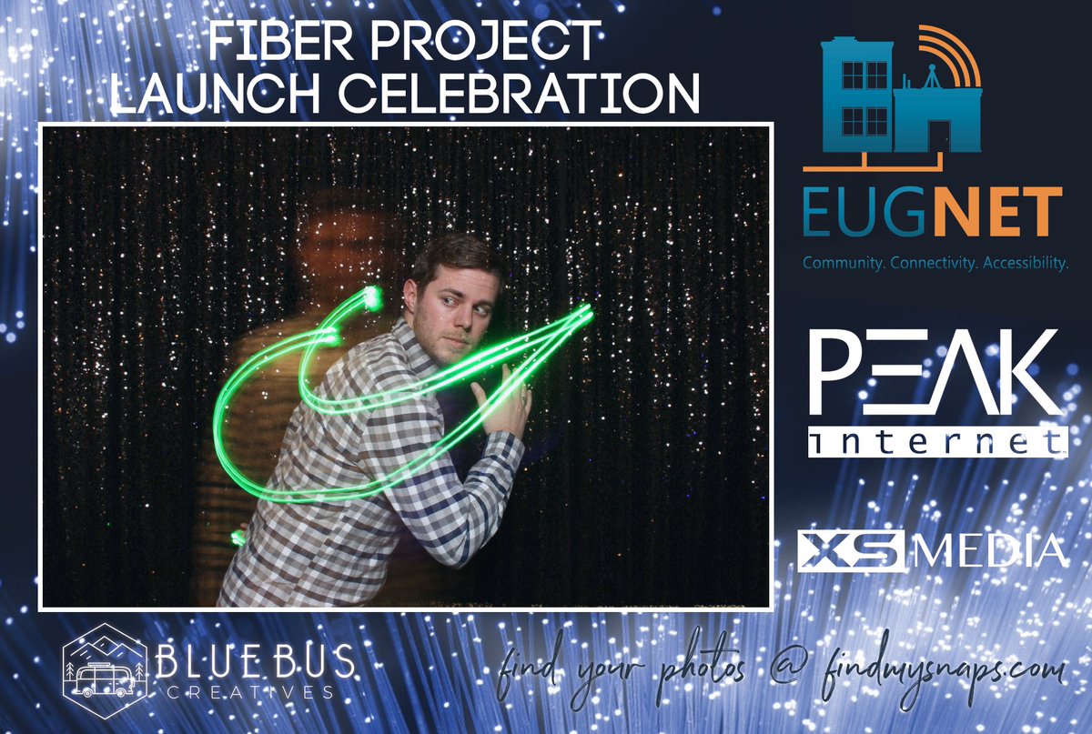 BlueBusCreative's tweet image. It's gettin' LIT at the @eugnetoregon fiber launch celebration!