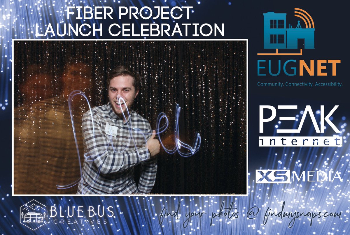 BlueBusCreative's tweet image. It's gettin' LIT at the @eugnetoregon fiber launch celebration!