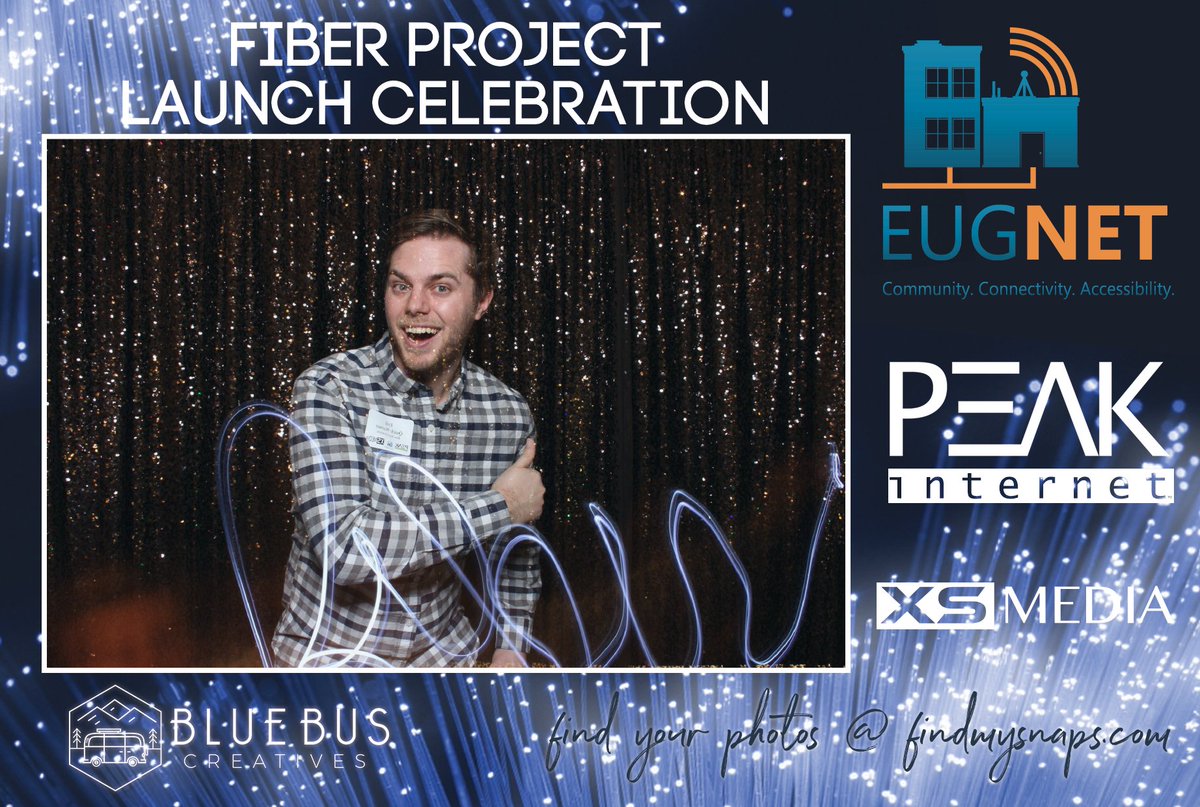 BlueBusCreative's tweet image. It's gettin' LIT at the @eugnetoregon fiber launch celebration!