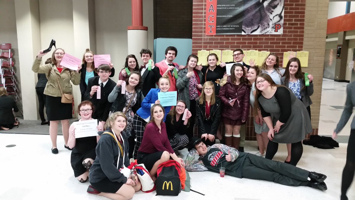 skolspeech's tweet photo. We had a great night at Mississippi 8 Conference Speech Meet! #speechkidsrock #speech2017 https://t.co/1yLwhfSnDs