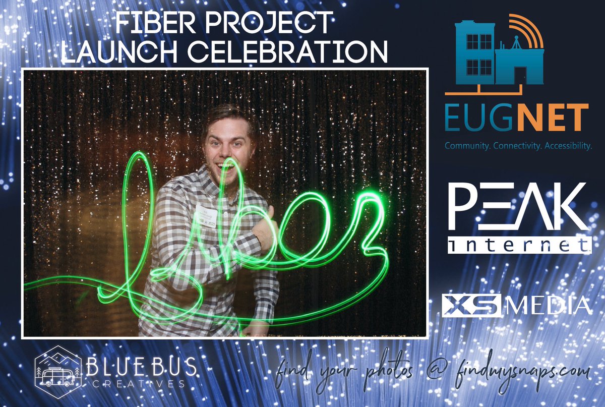 BlueBusCreative's tweet image. It's gettin' LIT at the @eugnetoregon fiber launch celebration!