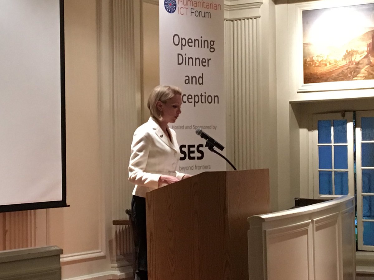 jpdeasy's tweet image. SES leader Nicole Robinson welcoming humanitarian leaders #hictf2017
