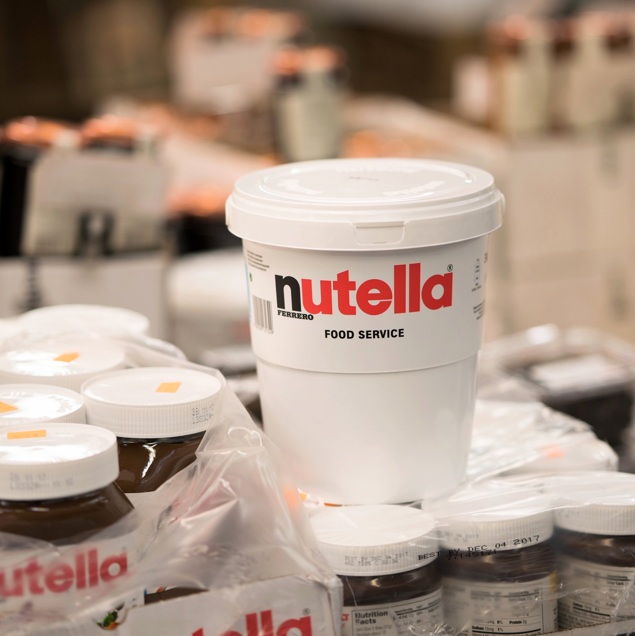 I recently learned that Nutella can be purchased in 6.6-pound buckets. This is dangerous knowledge. https://t.co/jWgk1zeQpl