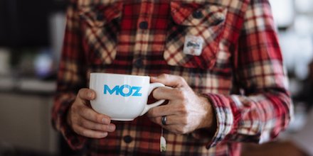 Moz's tweet photo. Want to learn SEO from a live instructor? Interactive, webinar-based custom training available. Learn More: https://t.co/8USIrHx8FO https://t.co/Kk7imWm60L