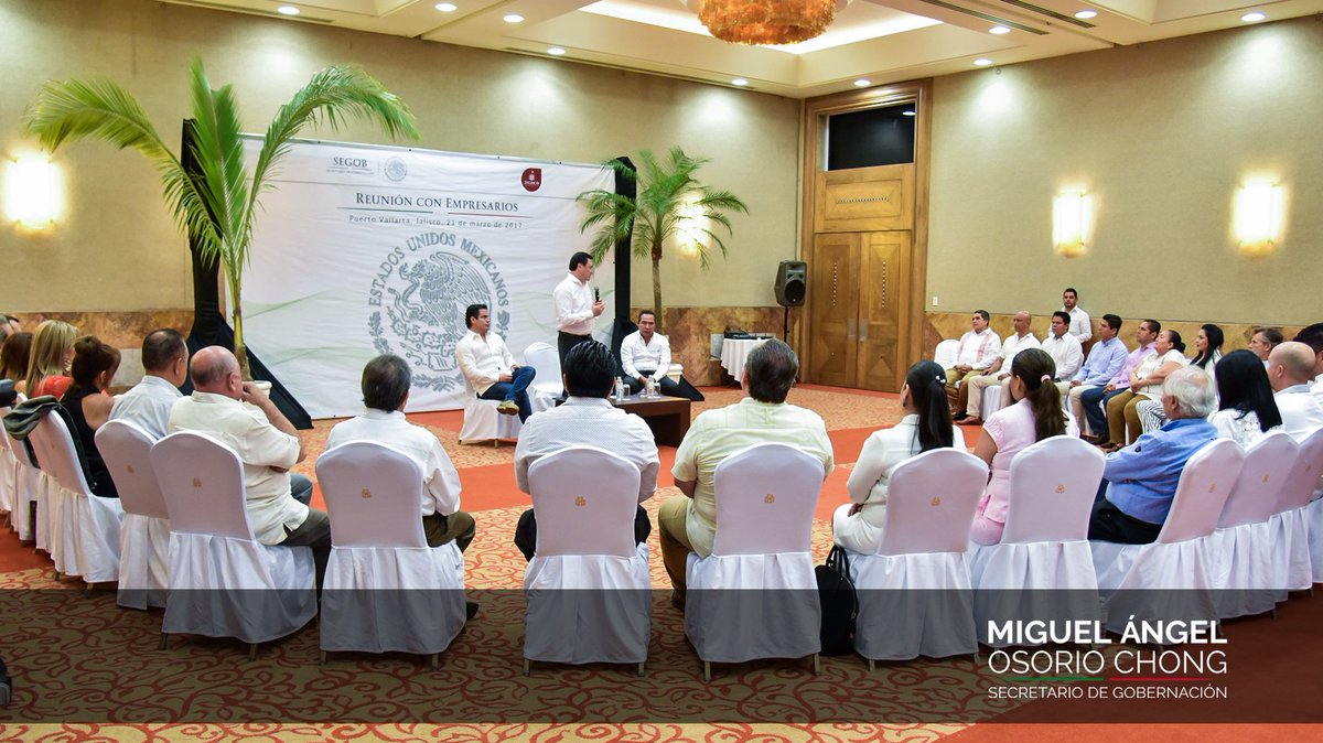 osoriochong's tweet photo. Tuve la oportunidad de dialogar con empresarios y líderes de opinión de Puerto Vallarta para escuchar sus inquietudes y propuestas. https://t.co/Z3FFkCuebr